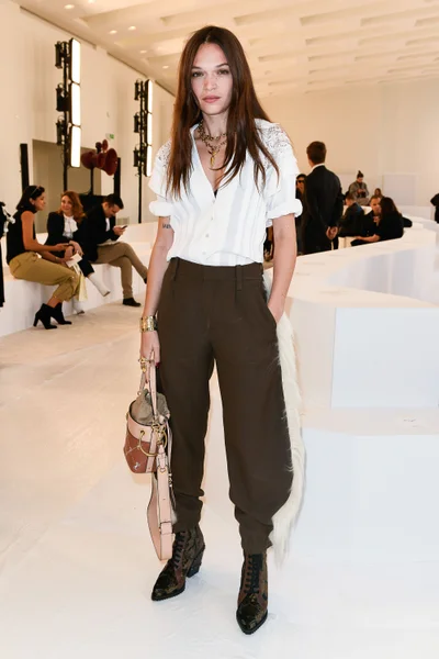 Look 2